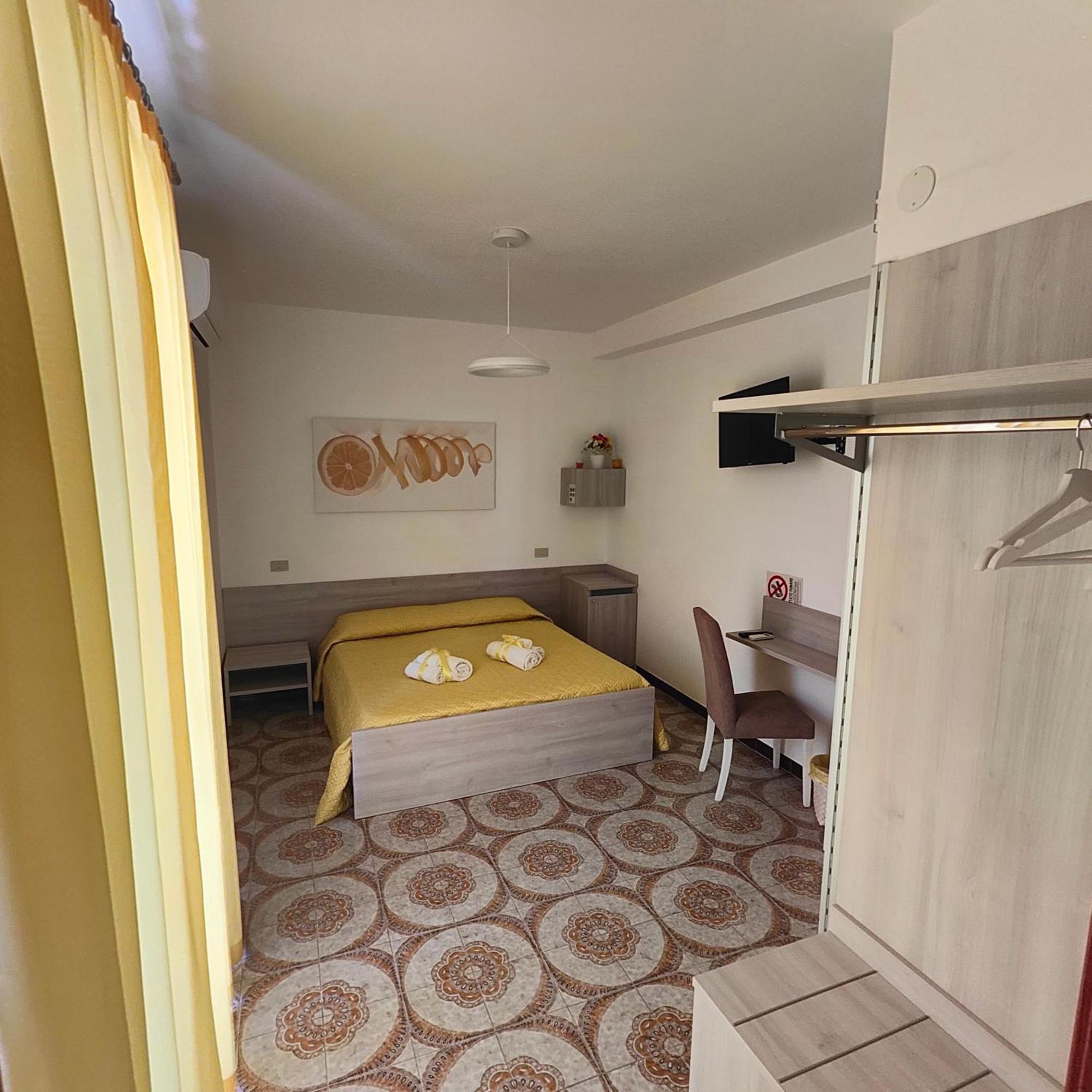 Alto Giardino Rooms Терразини Экстерьер фото